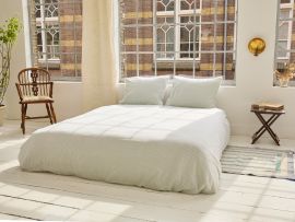  Enjoy the Khasto sleeping experience with the Bedding Set - Green Stripes. Handmade from thin layers of soft & airy 100% cotton GOTS certified.