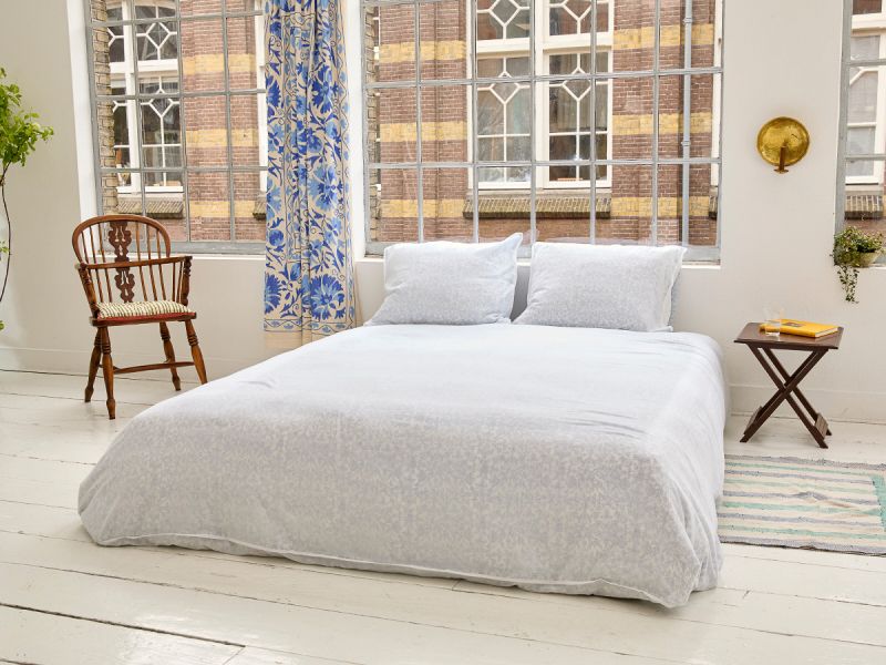 Enjoy the Khasto sleeping experience with the Bedding Set - Lodhi Garden Blue. Handmade from thin layers of soft & airy 100% cotton GOTS certified.
