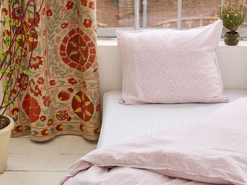 Bedding Set - Red Ivy - The Cotton Cashmere Collection